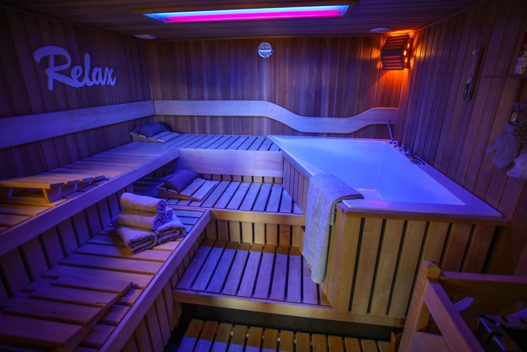 Penthouse - Luxury Resort & Spa พาเดอร์บอร์น ภายนอก รูปภาพ